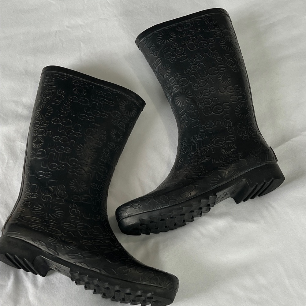 UGG Black Embossed Logo Rain Boots